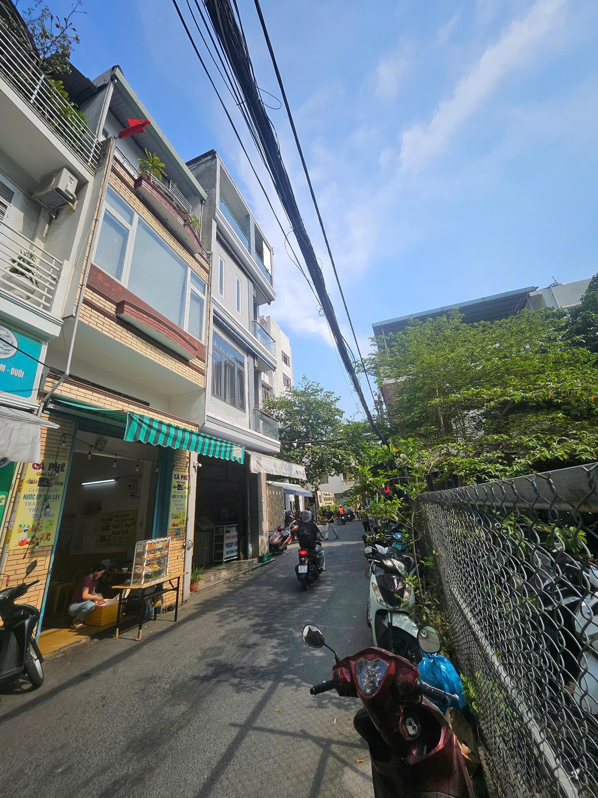 z6758301091606 3a3d971aca33cf41ebc46e8087114170 - datbiendanang