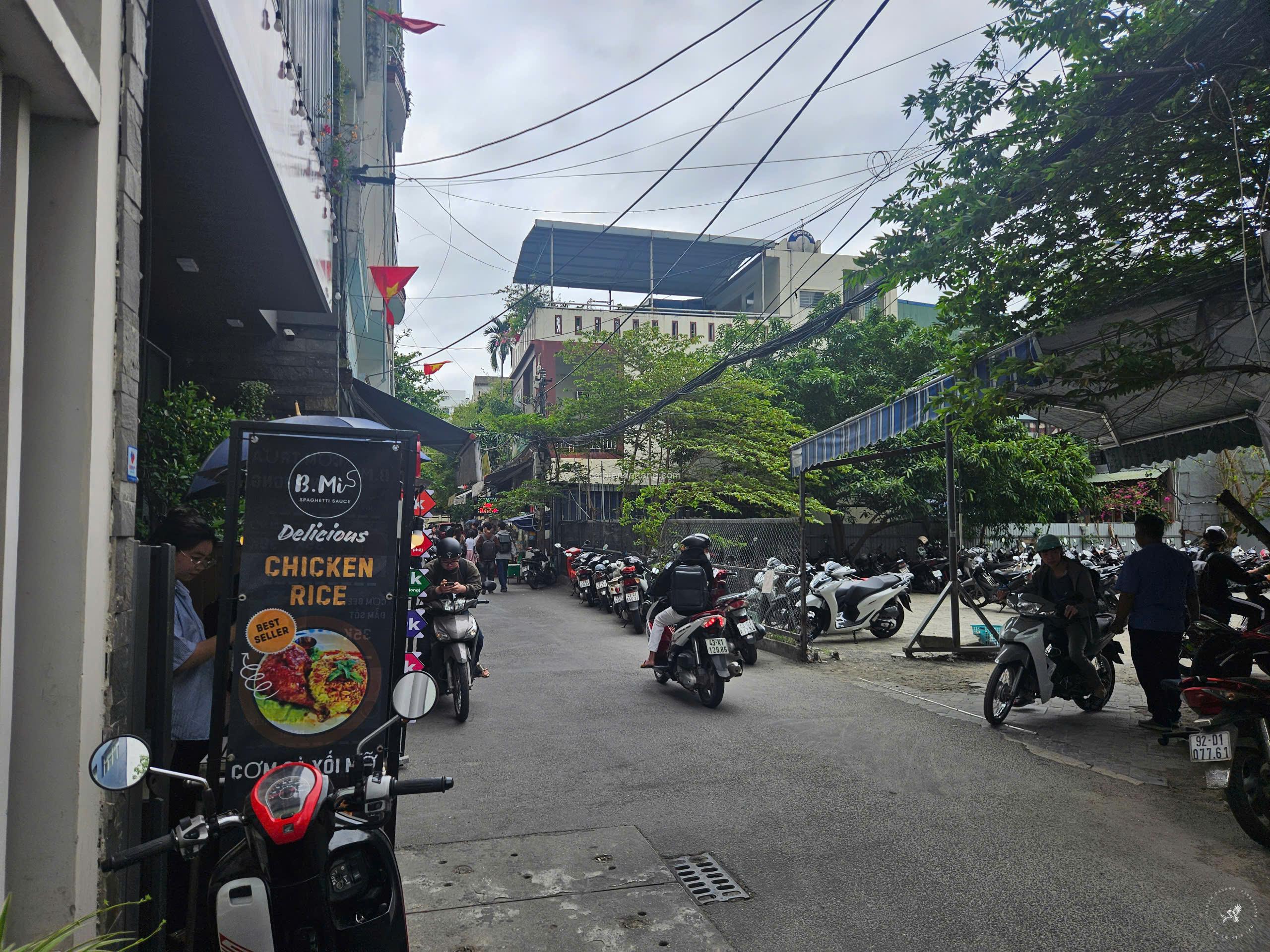 z6758301098344 b85ed3ae5ff31578172e15080ffd5a50 - datbiendanang