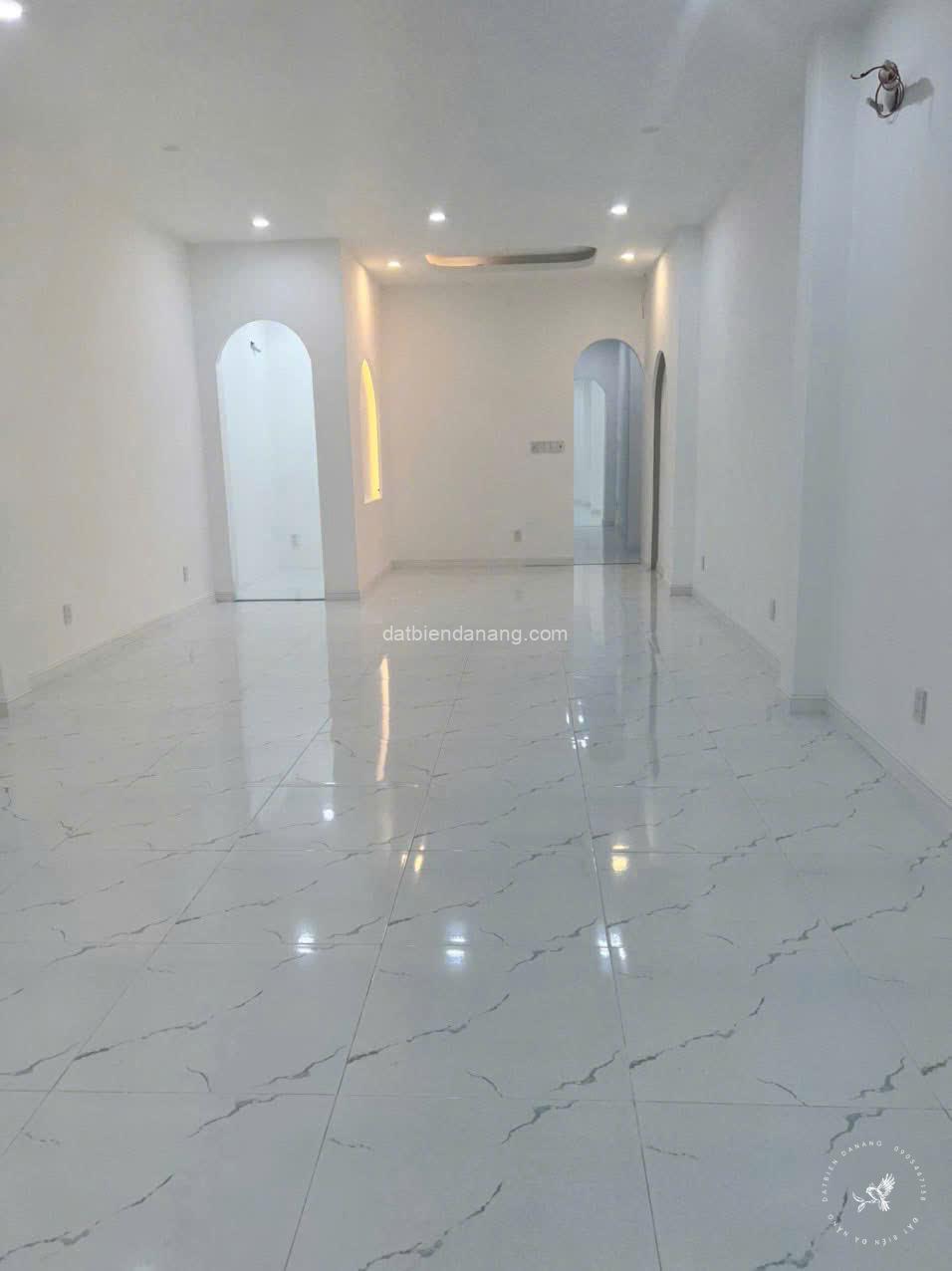 z6778562234200 f90c8d9241d3dfeec7a2b9eae896ada7 - datbiendanang