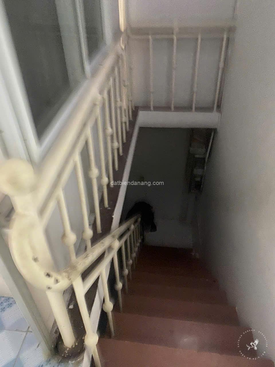 z6812526806664 ec5cf80dc4c3437a26b4469a9df012d9 - datbiendanang