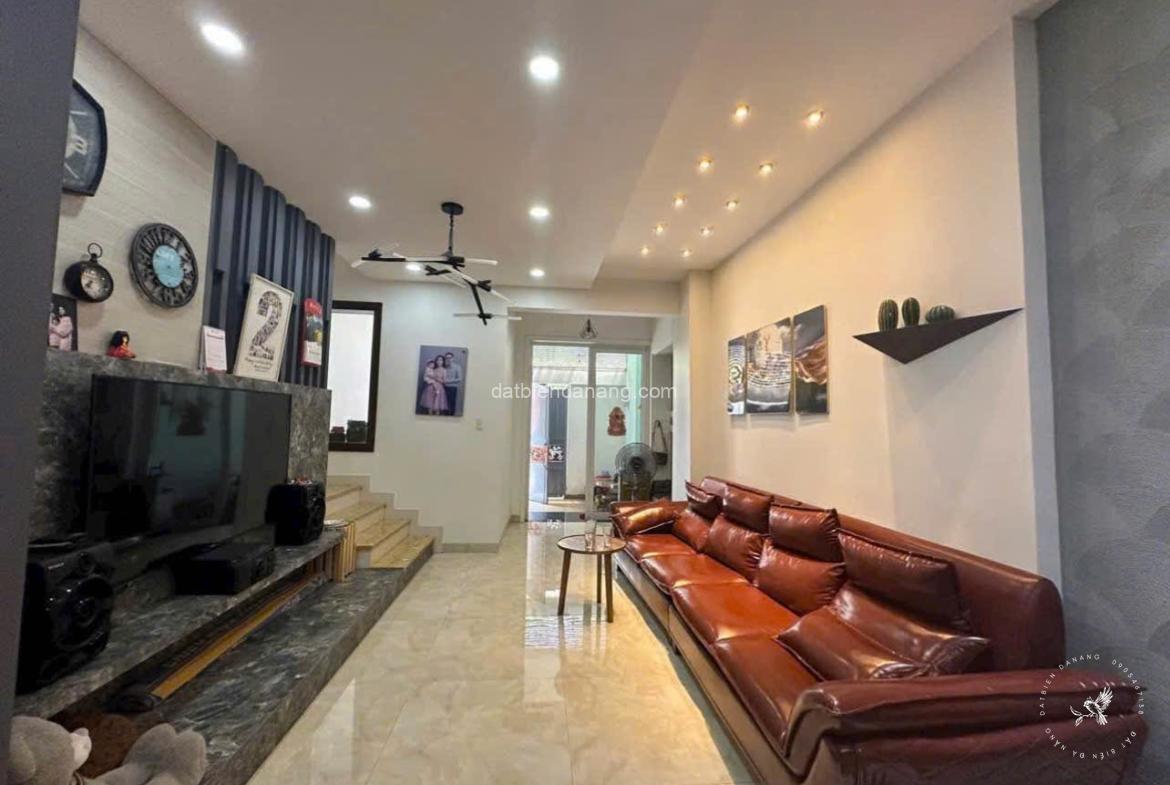 z6956699361015 c32367201445a1516fd2827259efa5e5 - datbiendanang