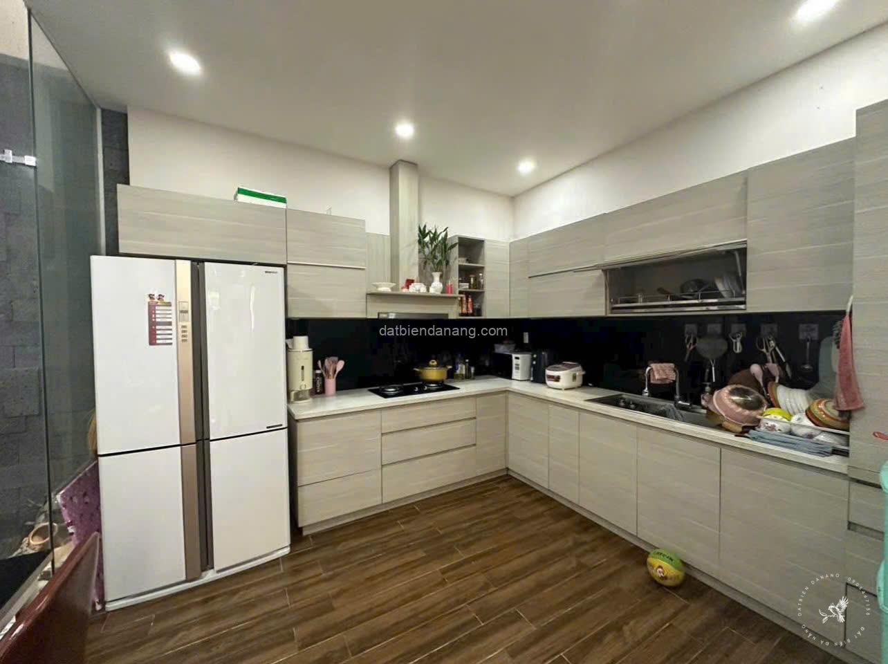 z6956699370357 485e36a21b58b08b855b952e594592b2 - datbiendanang