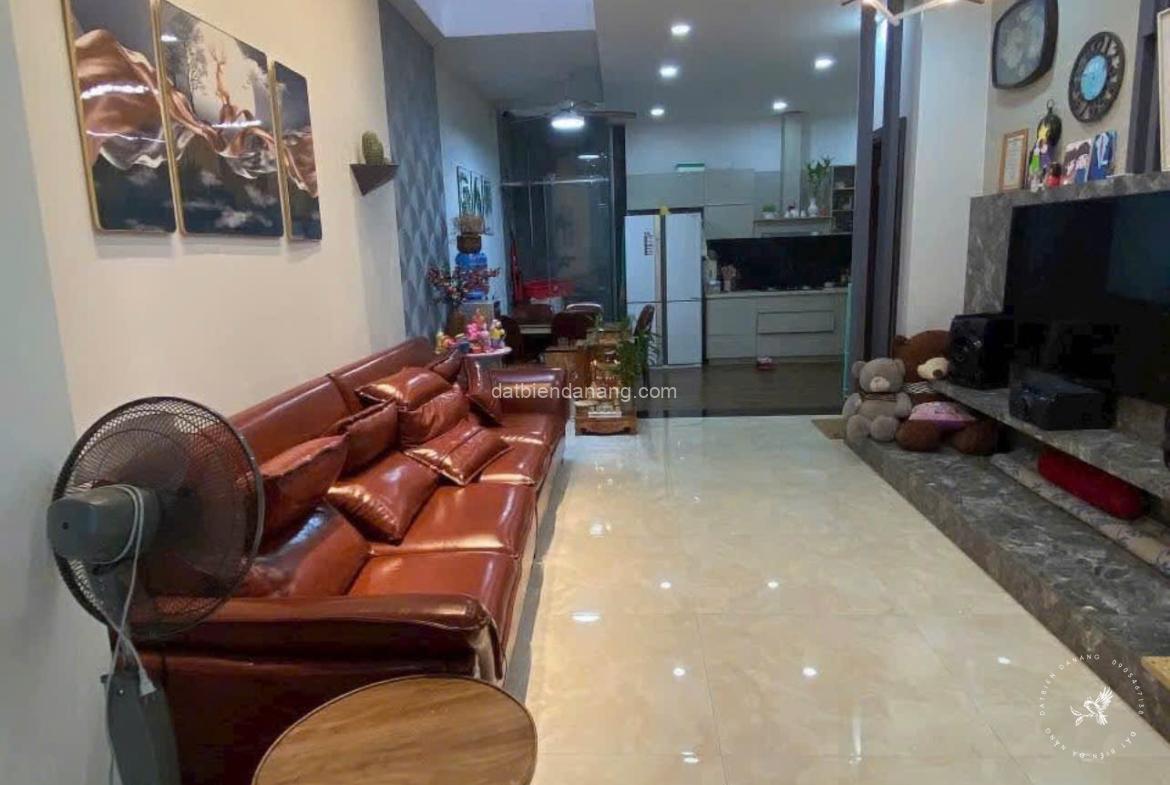 z6956699385335 c3fcf4958482dedaba2889275a22ddfa - datbiendanang