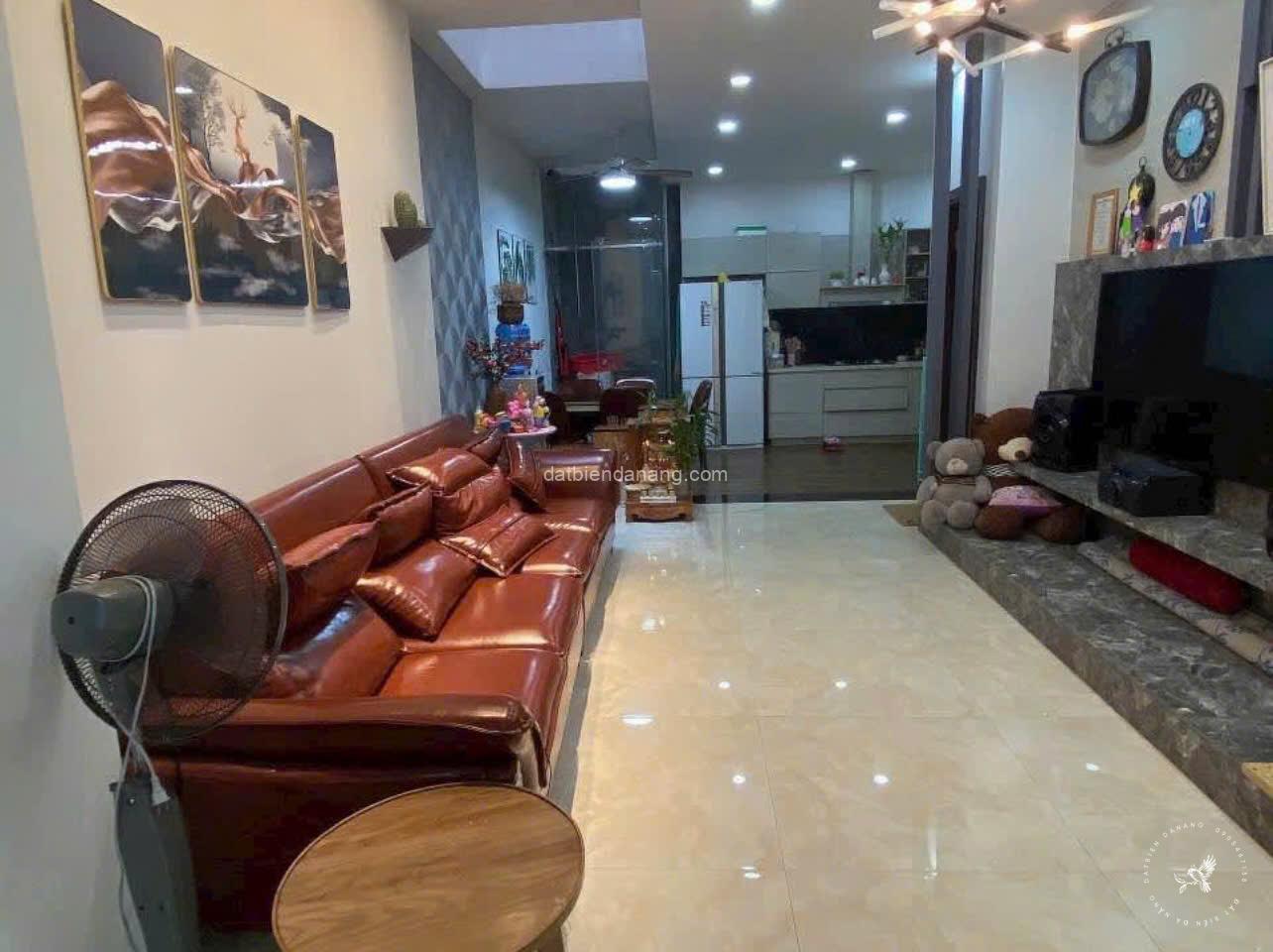 z6956699385335 c3fcf4958482dedaba2889275a22ddfa - datbiendanang