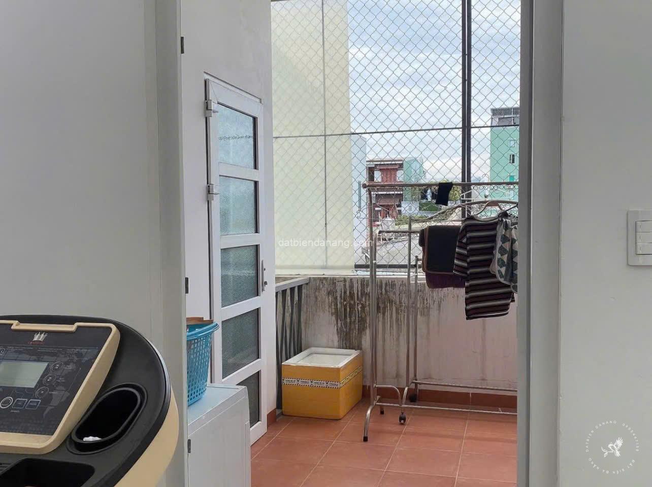 z6956699405016 68bb2d2bd35bd44cd18713a1f1c2ba2a - datbiendanang