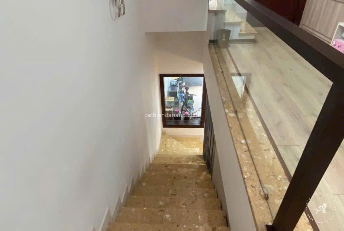 z6956699417644 8410d9eec99381523917da4ad6bc20cf - datbiendanang