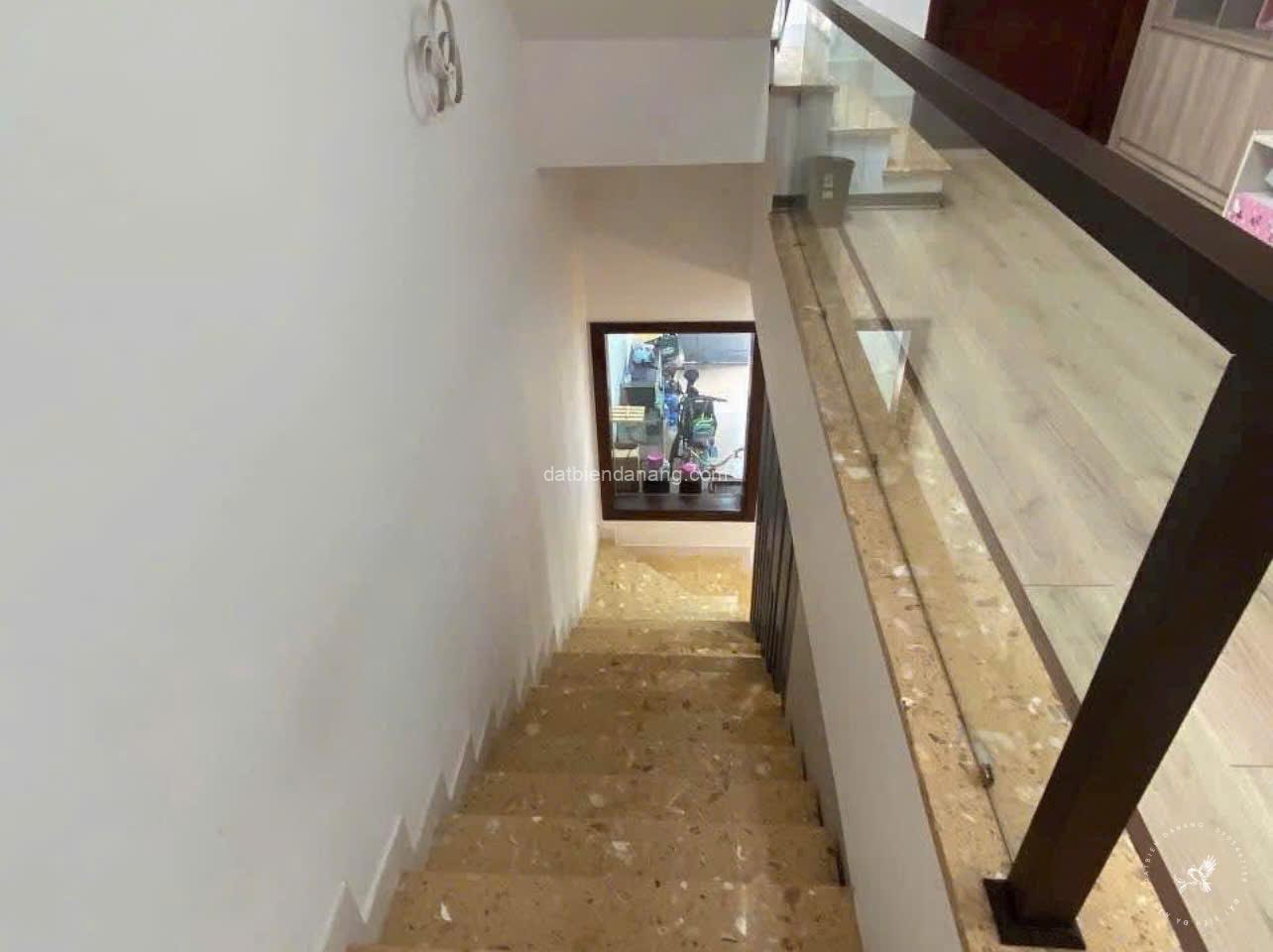 z6956699417644 8410d9eec99381523917da4ad6bc20cf - datbiendanang